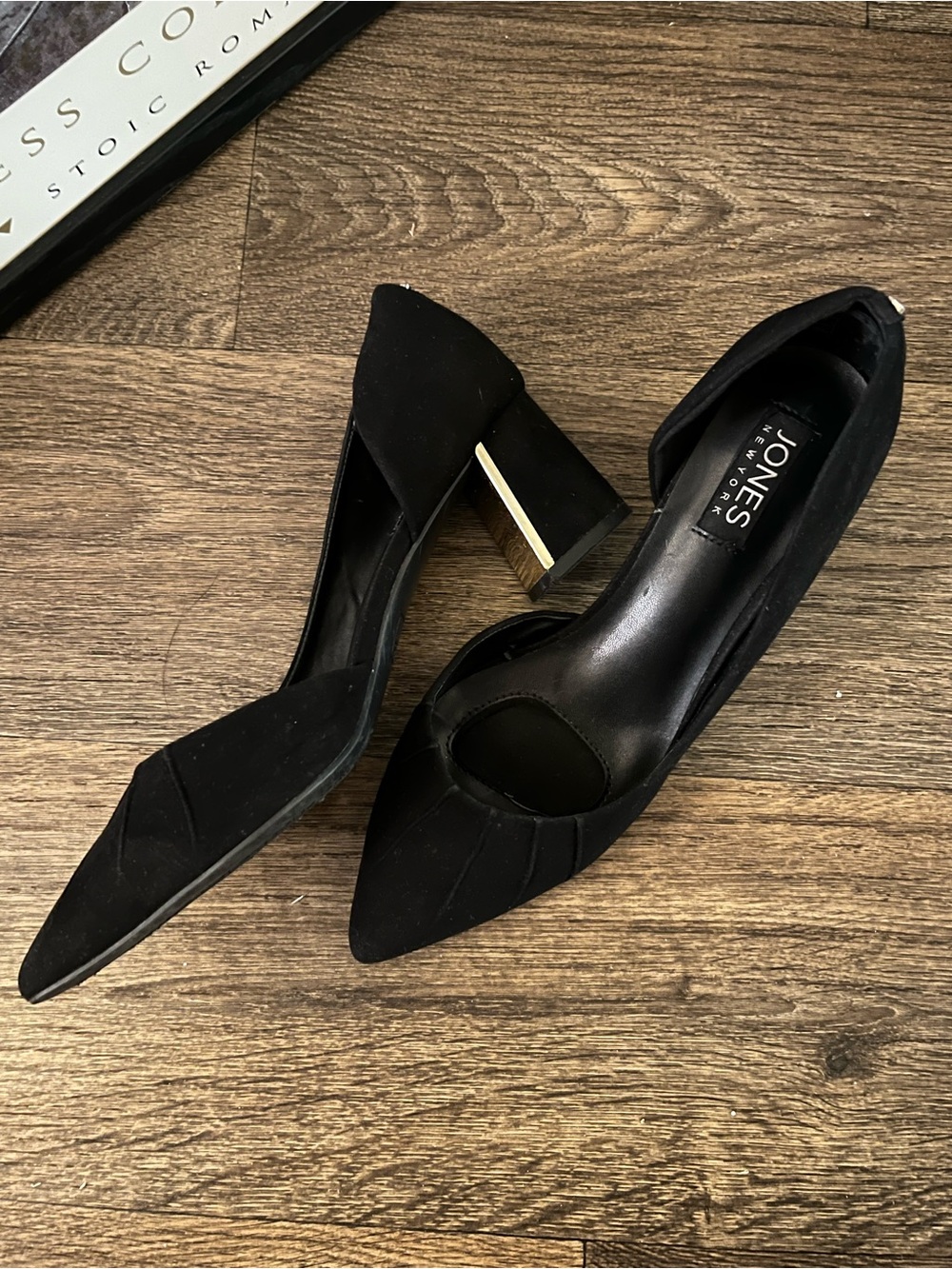 Jones New York Black Canda D'Orsay Block Gold Heel Pumps Pointed Toe Size 9M
Cat